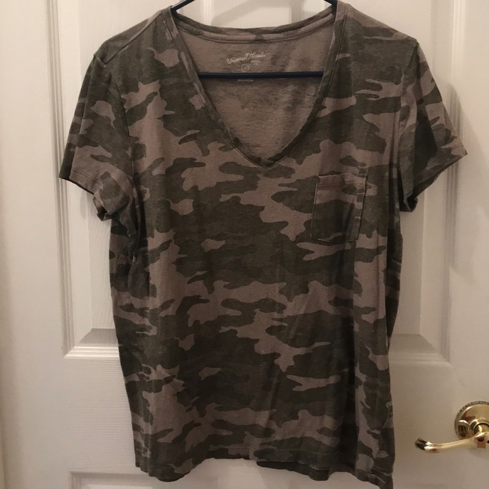 Pocket tee